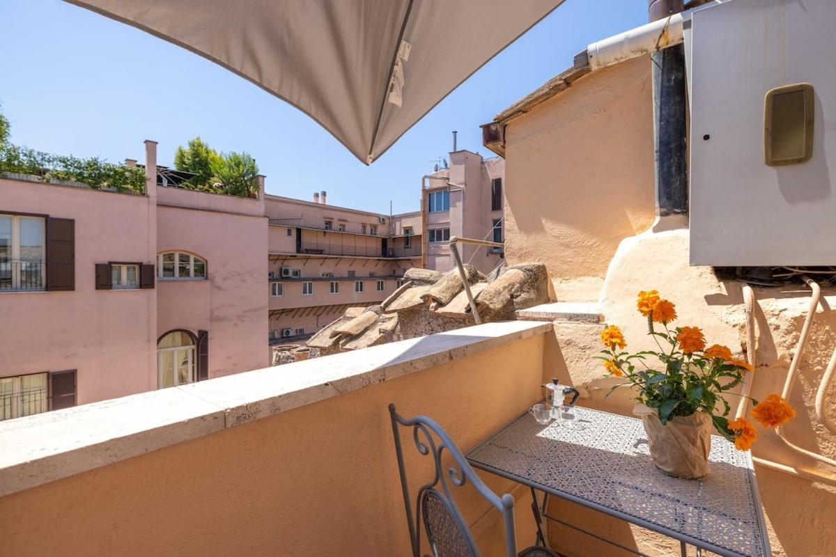 Fascinating Attic - Up To 2 Guests - Trastevere Apartment *