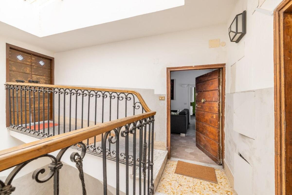 Fascinating Attic - Up To 2 Guests - Trastevere Appartamento